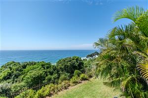 A 2 Bedroom 2 Bathroom Coastal Sanctuary with Breathtaking Ocean Views in Umdloti