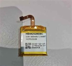 Huawei watch 1 smart watch  replacement battery I don't fit