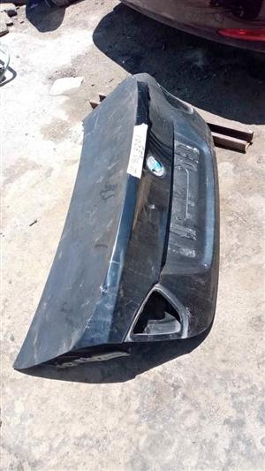 E90 320i Boots for sale