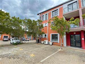 Jurg Street: Factory / Warehouse to Let in Hennops Park Industrial, Centurion, With Retail Possibilities!