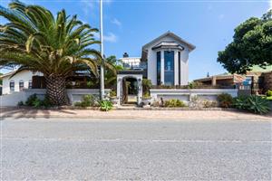 House For Sale in Linkside