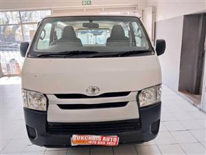 2019 TOYOTA QUANTUM 2,0  WHITE COLOUR MANUAL 