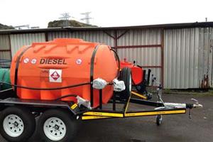 2500 LITRE PLASTIC DIESEL/ PARAFFIN BOWSER 