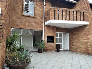 3 Bedroom spacious townhouse for sale in Bedford Gardens