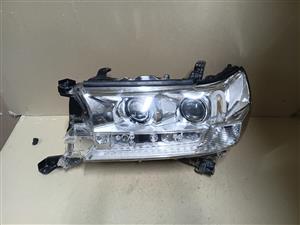 2018-2021 TOYOTA LANDCRUSIER LEFT SIDE HEADLIGHT FOR SALE