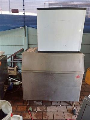 Ice machine 455kg