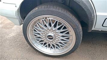 BBS 4 rims n tyer 17 inche for sale WhatsApp or cell 