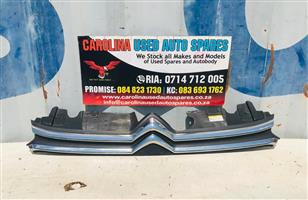 Citroen C3 radiator grill with chrome trimming (2022-2025)