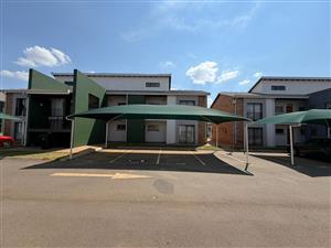 2 Bedroom Flat for sale in Protea Glen