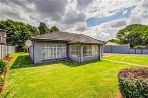 House For Sale in Dalview