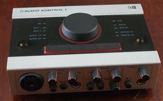AUDIO KONTROL 1 INTERFACE 2 IN & 4 OUT