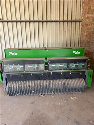 2M Piket Fine Seed Planter
