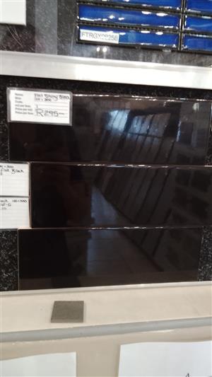 Metro Tiles / Subway Tiles   Flat 100x300mm Shiny Black