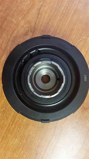 BMW E90 CRANK SHAFT PULLEY. BRAND NEW. FOR VARIOUS OTHER CARS TOO