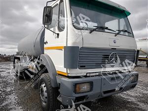 Mercedes Benz 2426 6x4 16 000L water tanker for sale