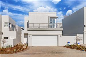 Stunnig home in Sandton with modern design and prime location