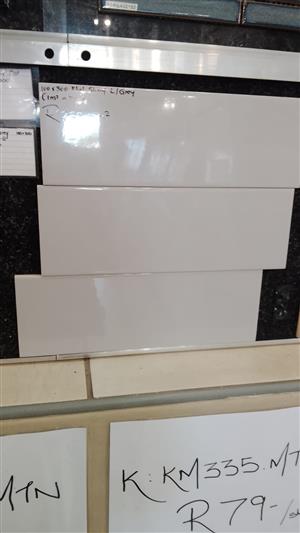 Metro Tiles / Subway Tiles Flat 100x300mm Shiny Light grey
