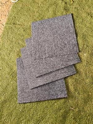 1000 Dark grey carpet tiles for sell in good condition 