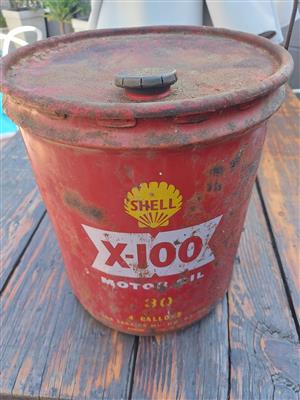 Shell antique 4 Gallon oil can