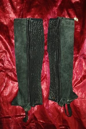 Capriole Horseriding Helmet & Suede Chaps