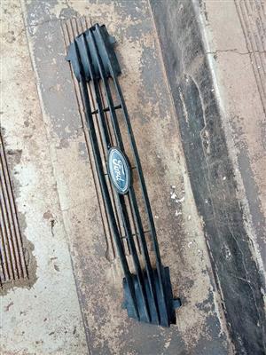 2003 Ford Focus Top Grille With Logo