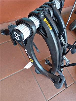 Saris Bones EX 3-Bike Trunk Rack Bicycle Carrier, at Cash Converters Blairgowrie Plaza Randburg