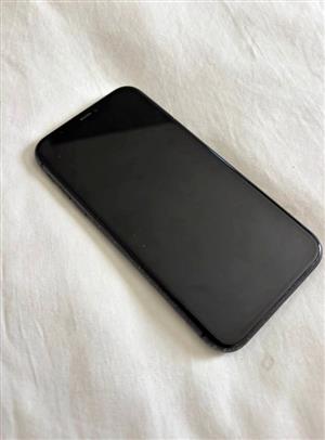 iPhone XS 256 GB battery life 78%. Works perfectly. Collect in Seapoint