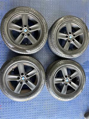 16INCH ORIGINAL BMW RIMS & TYRES FOR SALE (PREOWNED)