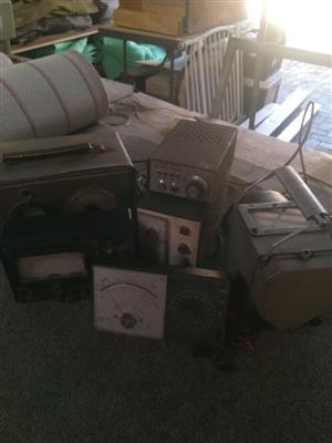 COLLECTIBLE VINTAGE ELECTRONIC EQUIPMENT