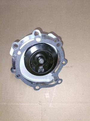 MAHINDRA KUV 300 WATER PUMP FOR SALE
