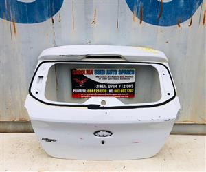 Ford Figo hatchback tailgate (2016)