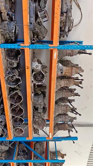 TOYOTA HILUX 2L GEARBOXES FOR SALE