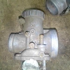 IT490 YAMAHA 1984  MIKUNI CARBURETOR s for rebuild or parts