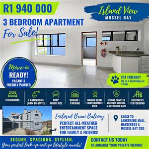 Spacious 3 Bedroom Apartment For Sale in Island View