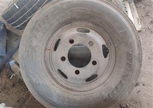 5hole rime with tyre
