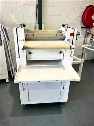 Dough molder/Roll sheeter
