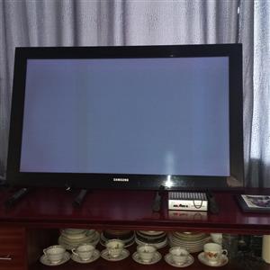 Samsung Flat Screen TV for sale 
