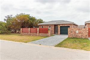 House For Sale in Fairview