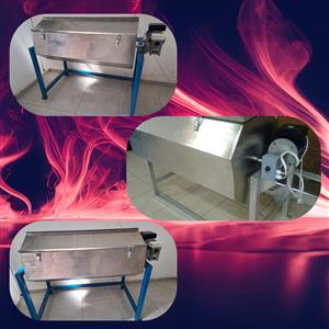 gives the same quality mix as a ribbon blender with a shorter mixing time, 220 v