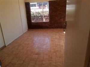 Big bedroom to occupy in Orange Grove