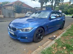 2019 BMW 318i F30 MSPORT Petrol, AUTOMATIC, BLUE, SUNROOF, 100000kms, 200K Spare key.