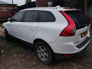 VOLVO XC60 SUV 2010 – 3.2L | 2.0T | D5 – FOR STRIPPING