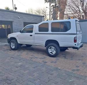 Canopy for cattle rails