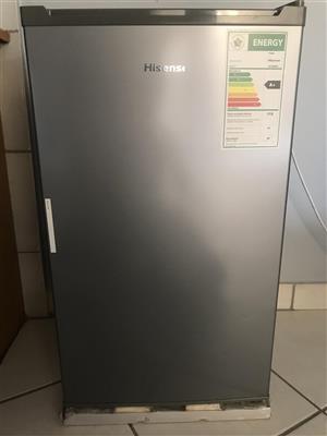 hisense 92l net titanium silver bar fridge