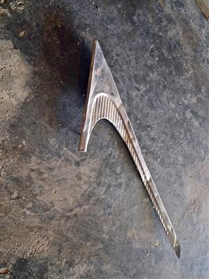 Studebaker Lark 1959 / 60, rear window corner moulding,