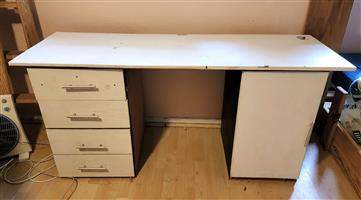 White Wood Desk With Drawers and Cupboard