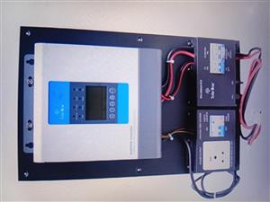 SOLAR BOX G12 Standalone Hybrid Inverter 1,500 W Pure Sinewave MPPT 24V NEW