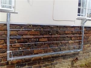 Handyman for maintenance and repairs