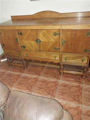 Sideboard Antique