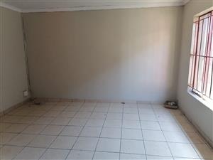 🏡 2-Bedroom Cottage To Let | Kensington, Johannesburg 